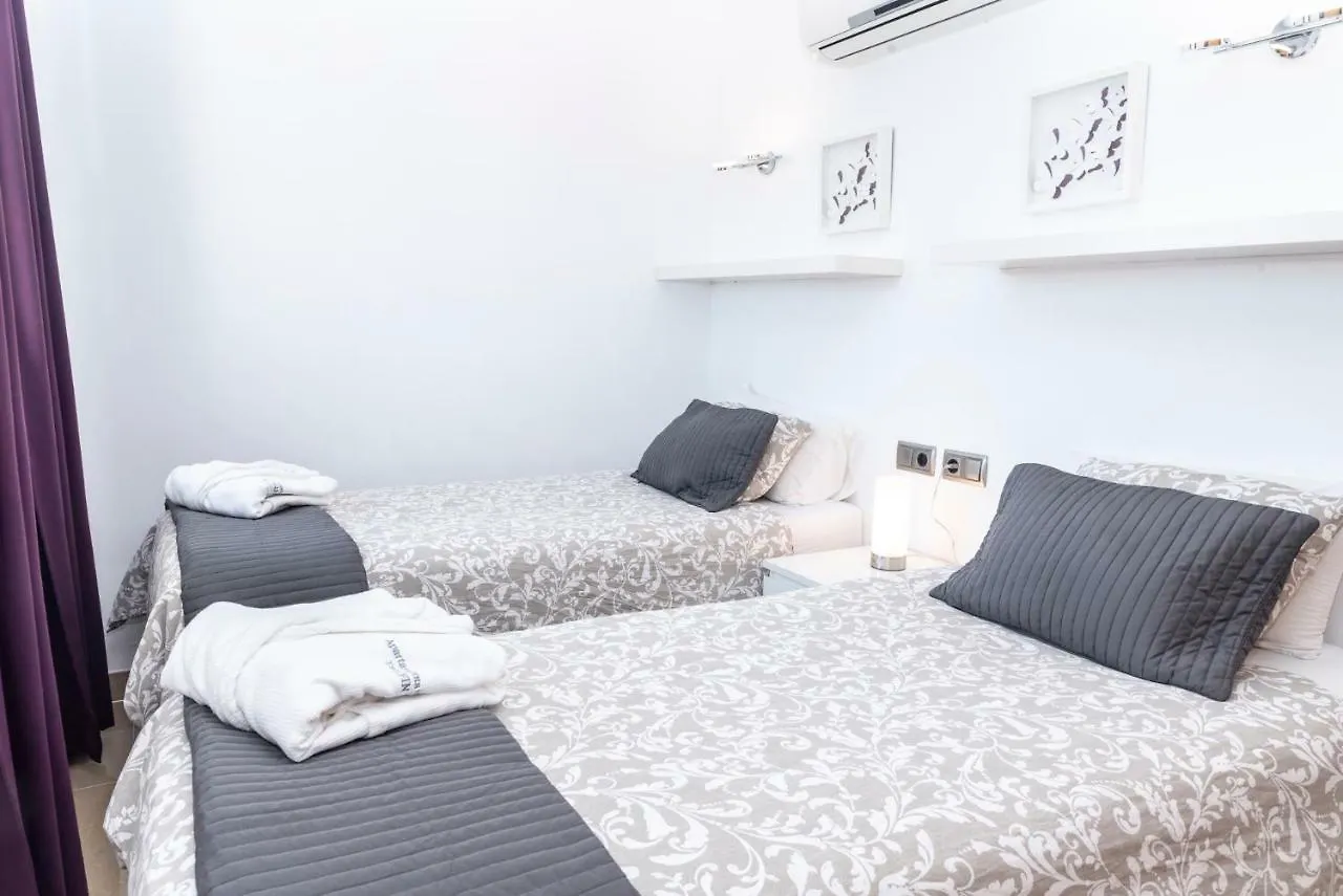 Apartaments Delfin Плайя де Пальма